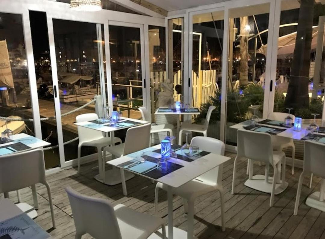 Virginia Hotel Сиракуза Екстериор снимка